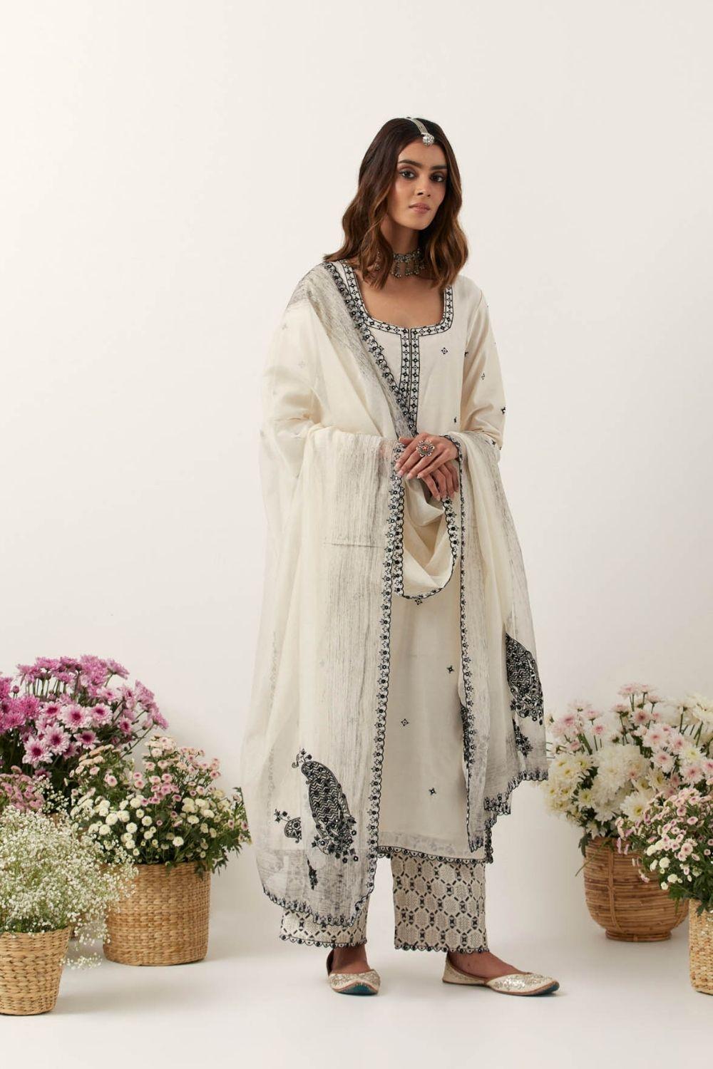Ivory Kurta Paired With Pants & Dupatta