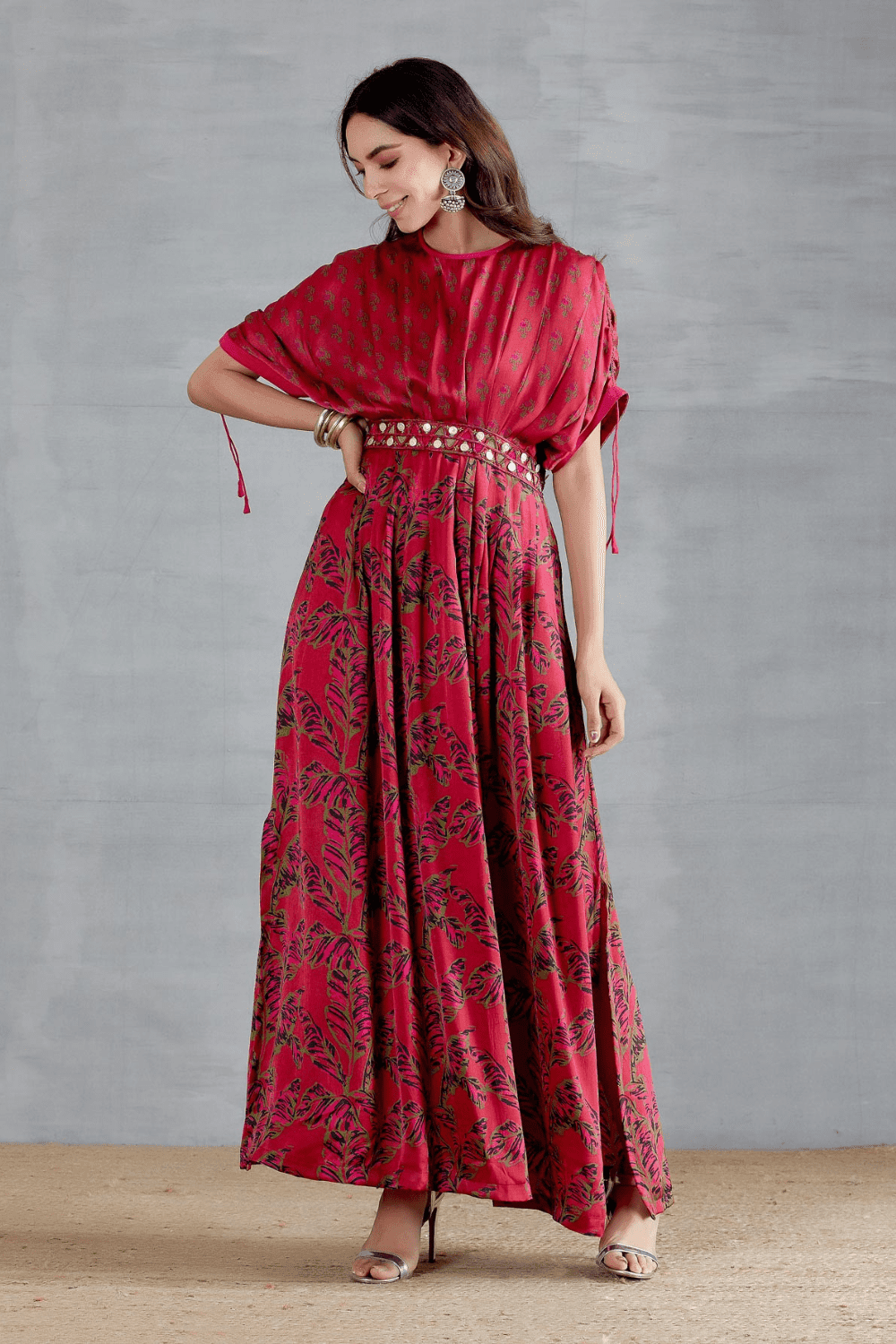 Loose Kaftaan Work With Belt Work