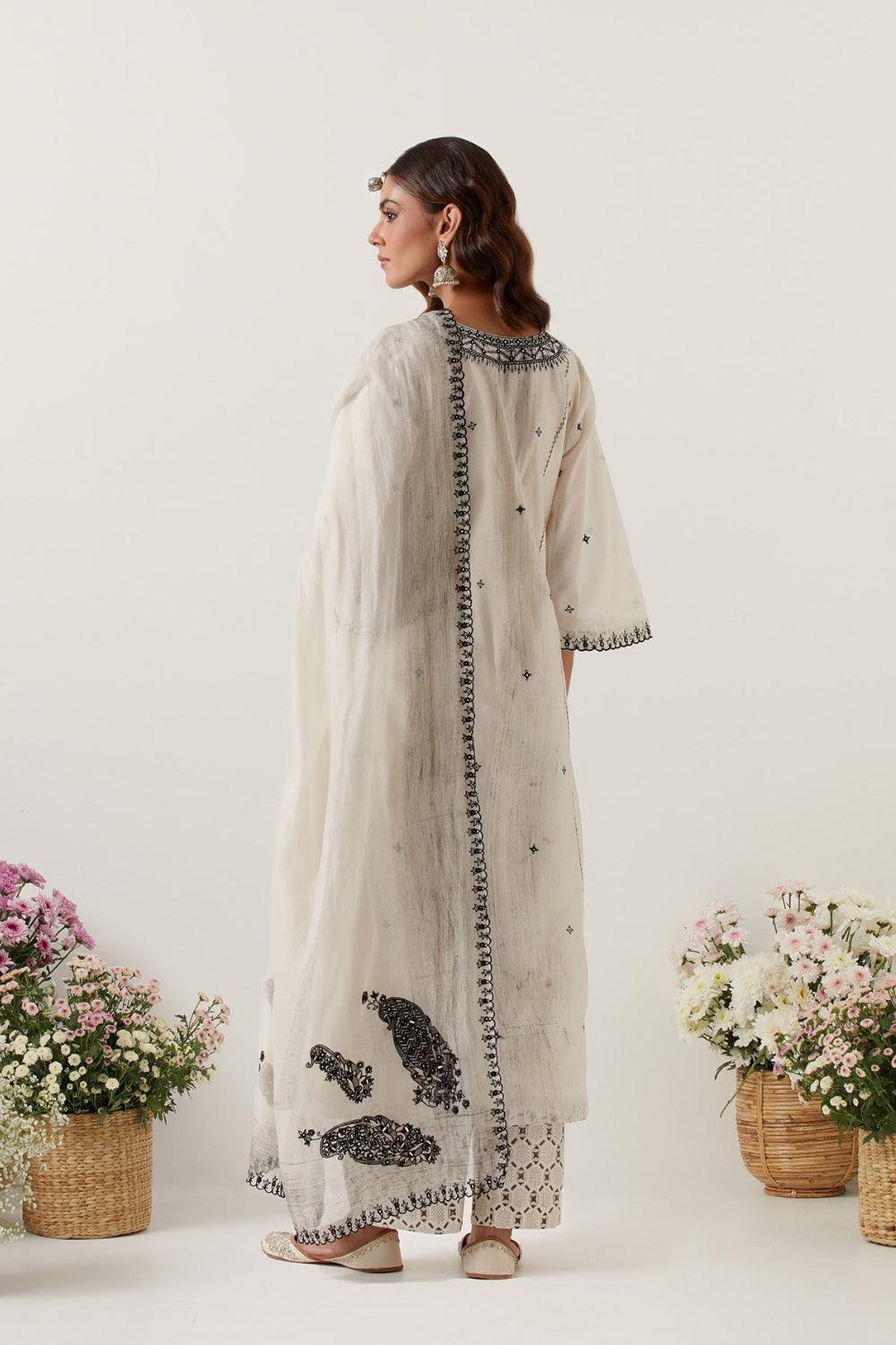 Ivory Kurta Paired With Pants & Dupatta