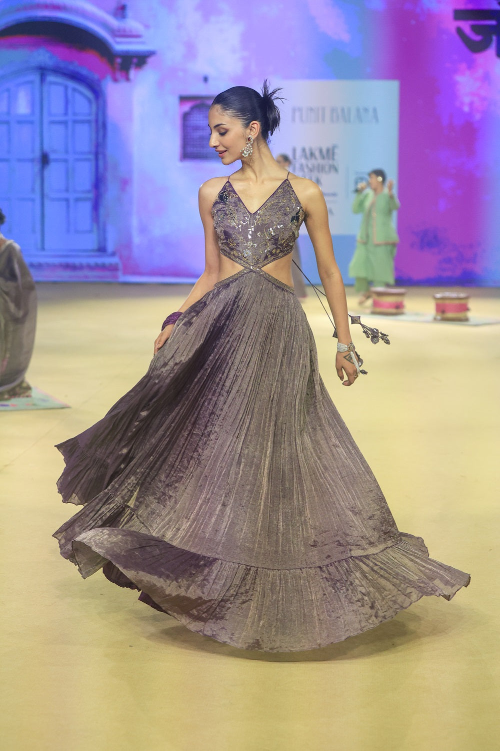 The Ghagri Maxi