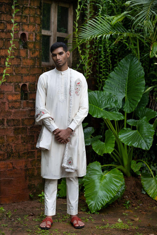 White Kurta With Pants And Stole Set