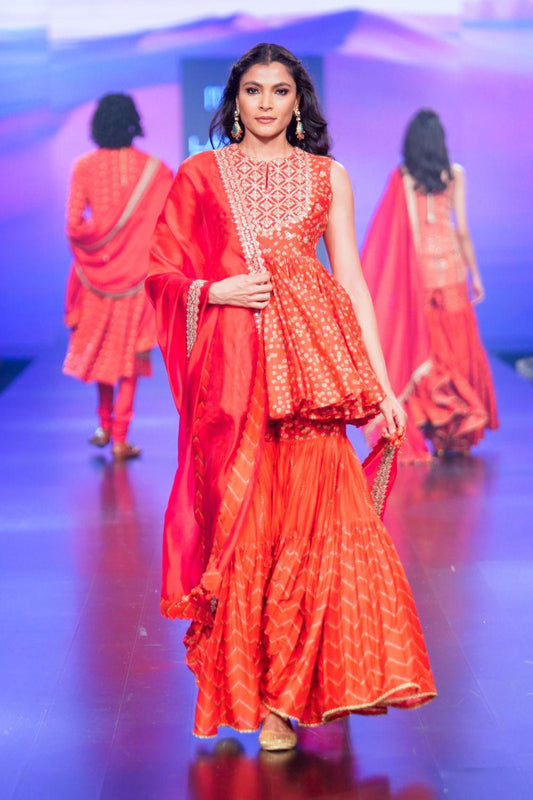 Surkh Laal Kedia Set