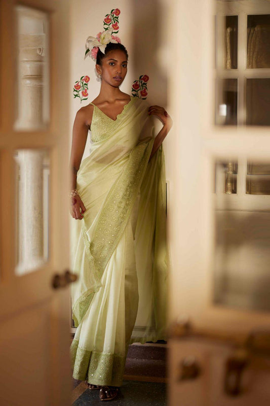 The Jharoka Sari