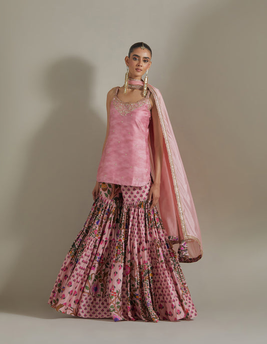 The Noor Set