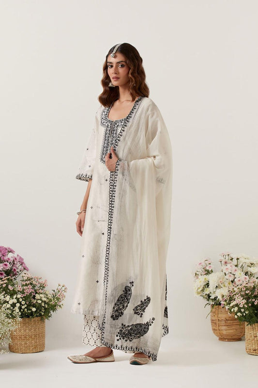 Ivory Kurta Paired With Pants & Dupatta