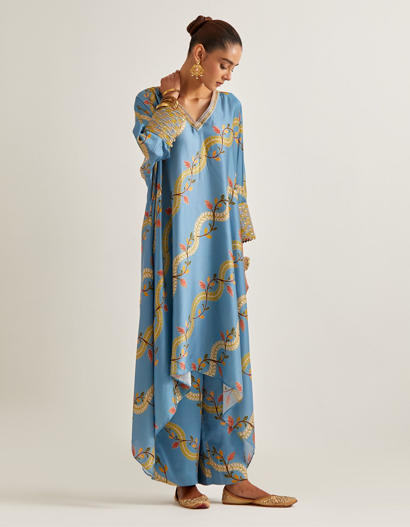 Kaftaan Kurta Set