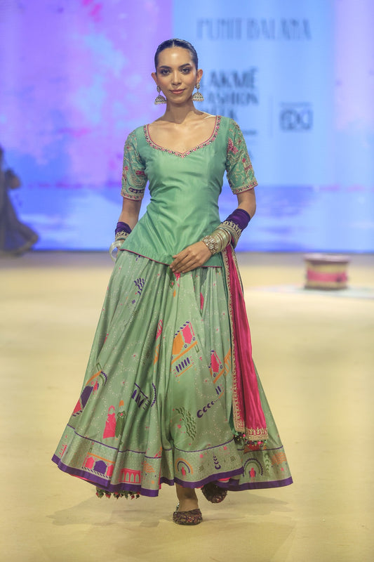The Ghagri Set