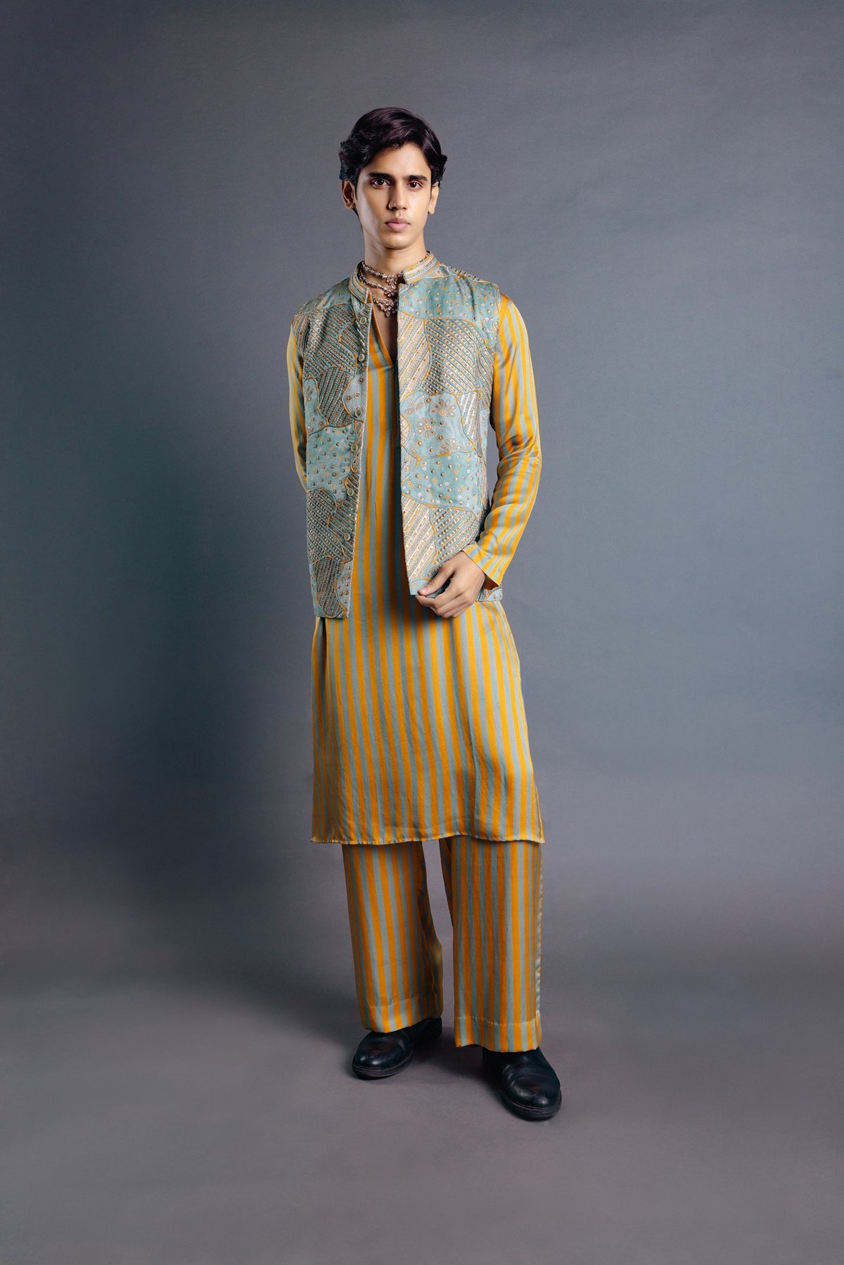 Moh Bundi Set