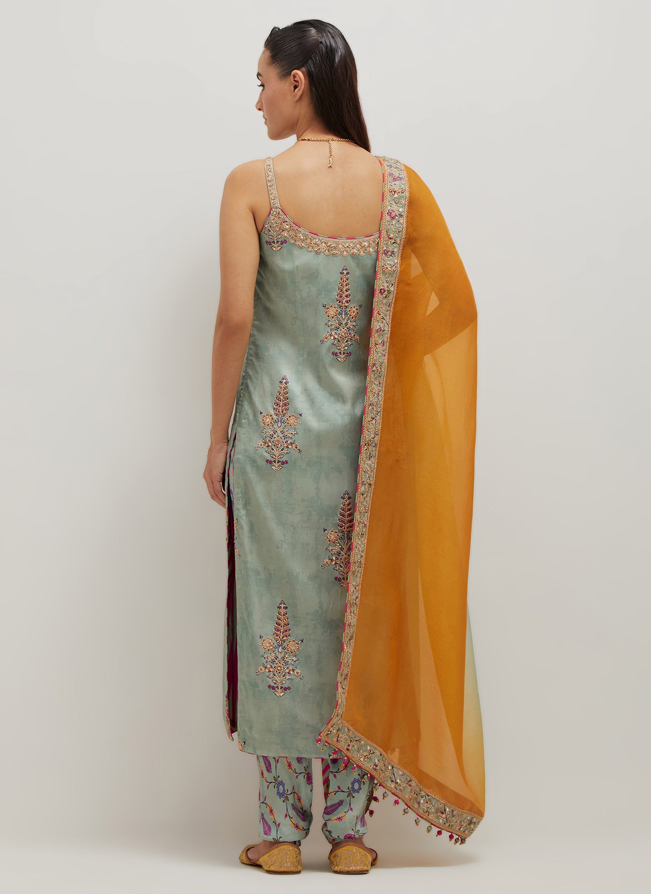 The Noorani Kurti Set