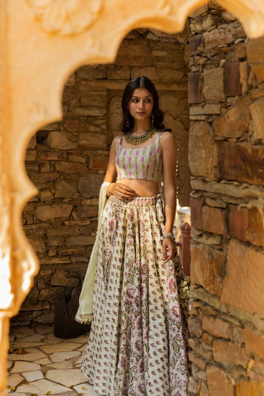 Resham Work Blouse With Printed Lehenga And Organza Silk Dupatta